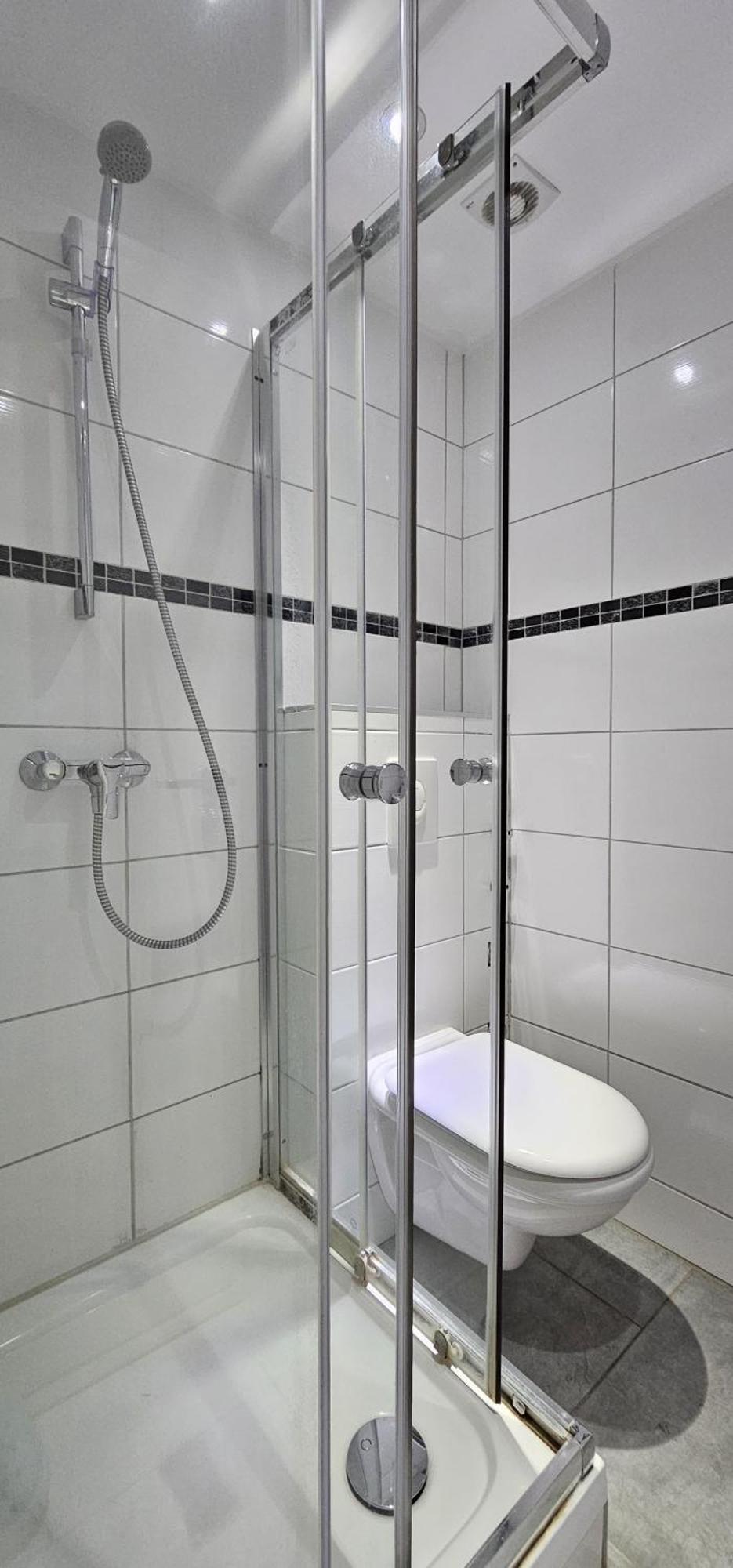 Gruendauer Monteurwohnung/Studentenwohnung エクステリア 写真